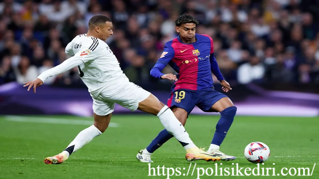 Real Madrid Harus Tumbangkan Barcelona